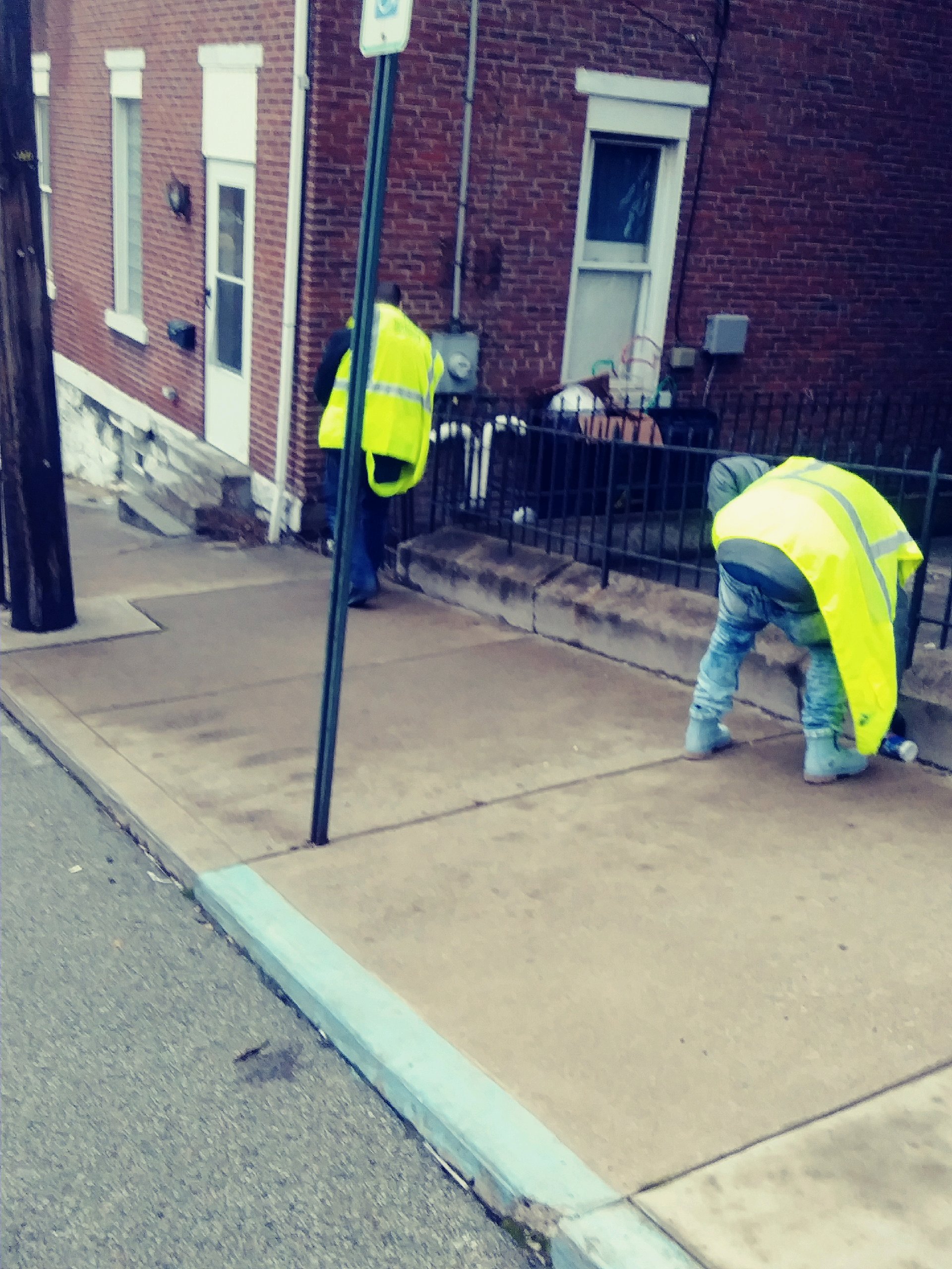 Reentrants clean up Braddock, PA