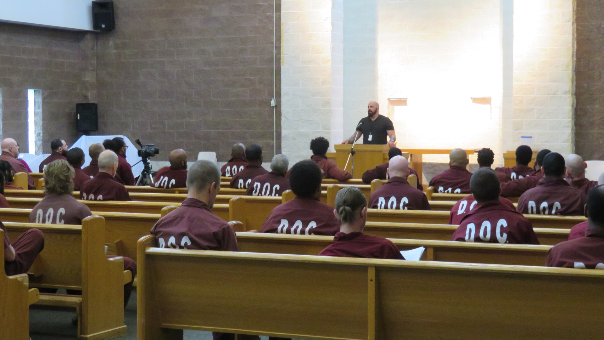 Dr. Christian Conte speaks to SCI Greene inmates