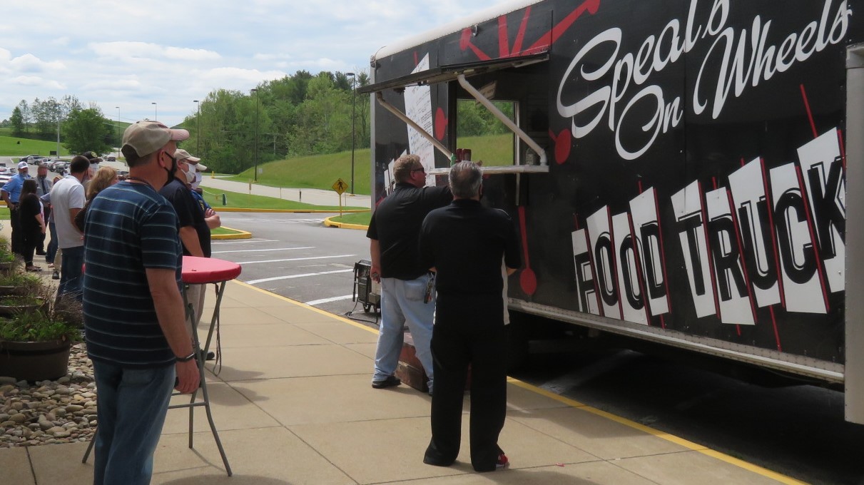 SCI Greene staff purchase froma  food truck