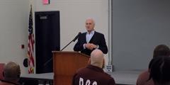 Pittsburgh Steelers Hall of Famer Rocky Bleier speaks to inmates at SCI Benner Township